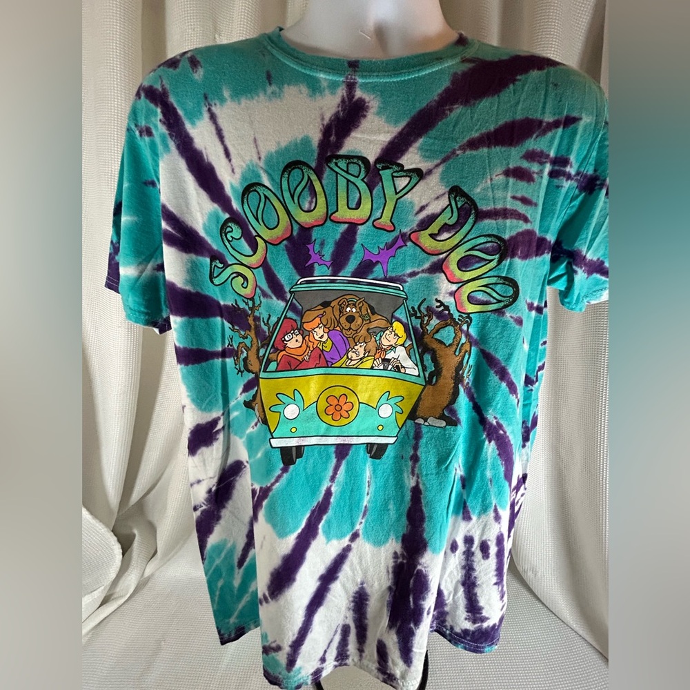 Scooby Doo, short sleeve T-shirt, tie-dye, purple, white, and blue